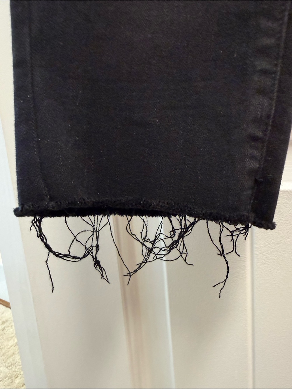 Womans Judy Blues Black Straight Leg Distressed And Raw Hem Size 7/28 Like New - Picture 7 of 11